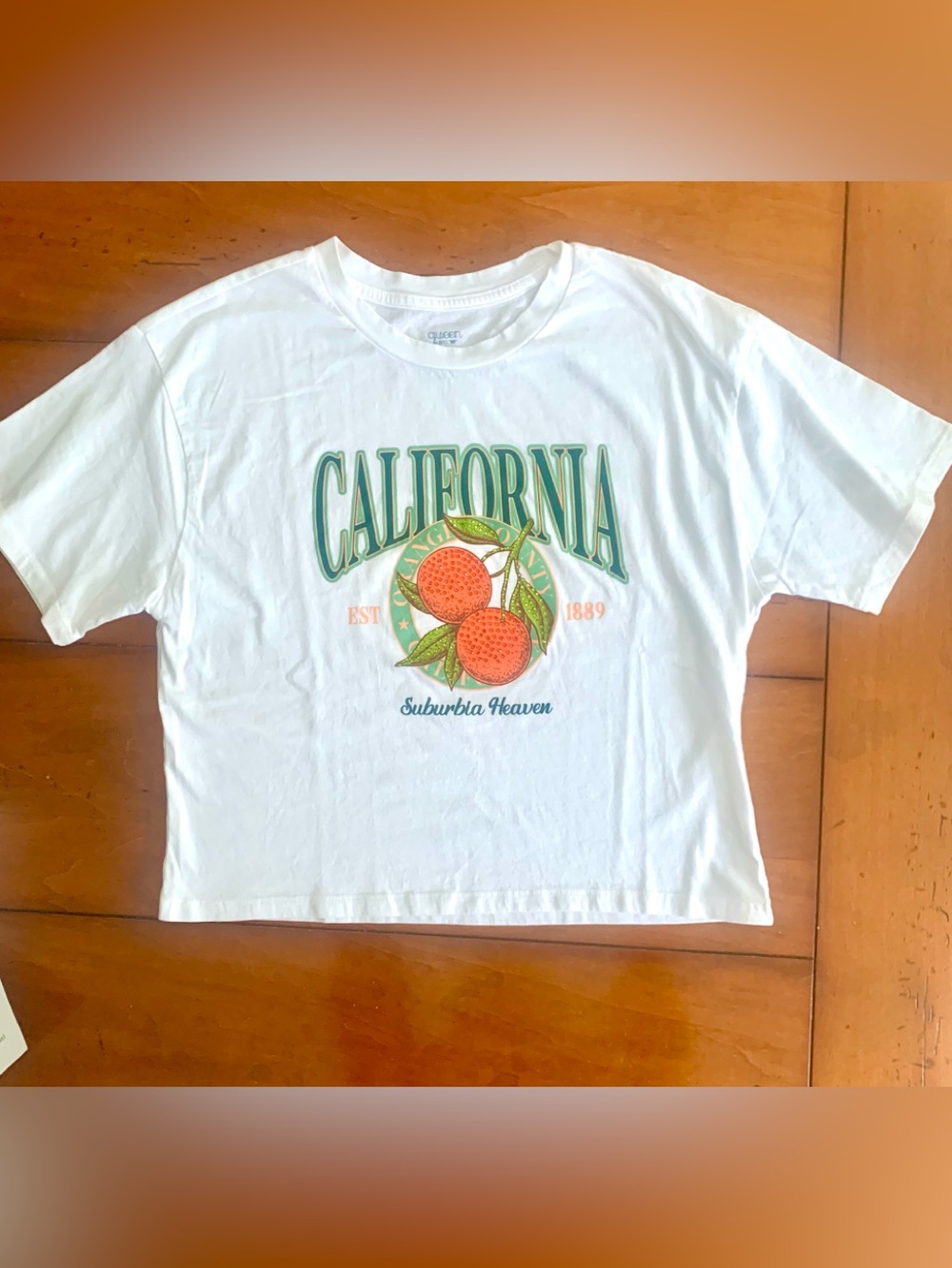 NEW CROPPED COTTON TEE VINTAGE LABEL GRAPHIC SMALL